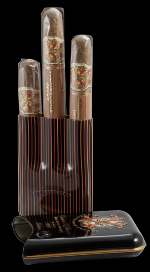 Arturo Fuente Opus X Robusto. Пачка на 3 сигар