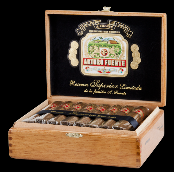 Arturo Fuente Don Carlos Robusto. Коробка на 25 сигар